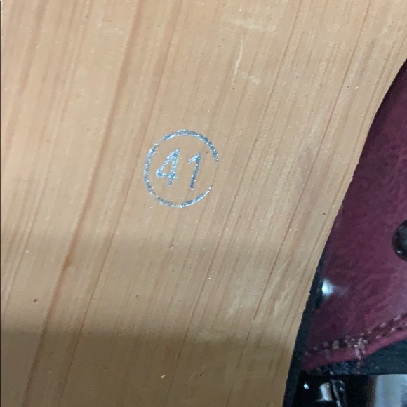 SOLD!! Boots Embroidered Accent - Picture 8 of 8